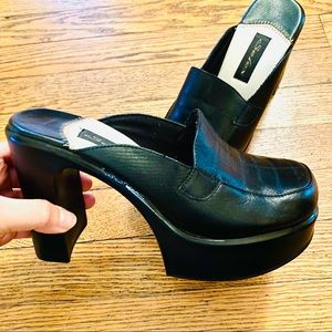VINTAGE Platform Heel Mules